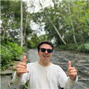 Docente de inglés para impartir clases a niños y jóvenes de diferentes edades